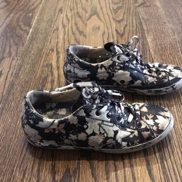 Golden goose - Picture 3 of 3